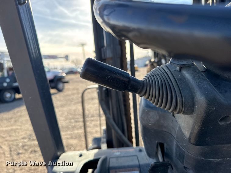 image for item FB0623 Toyota 7FGU30 forklift