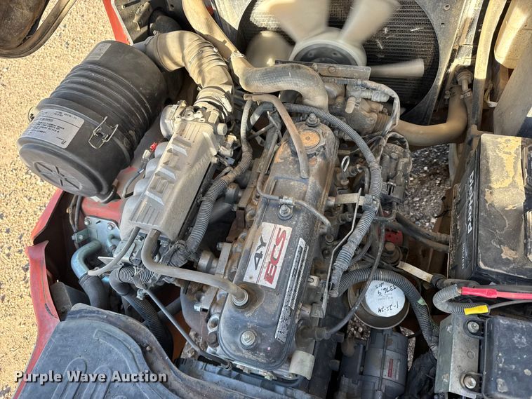 image for item FB0623 Toyota 7FGU30 forklift