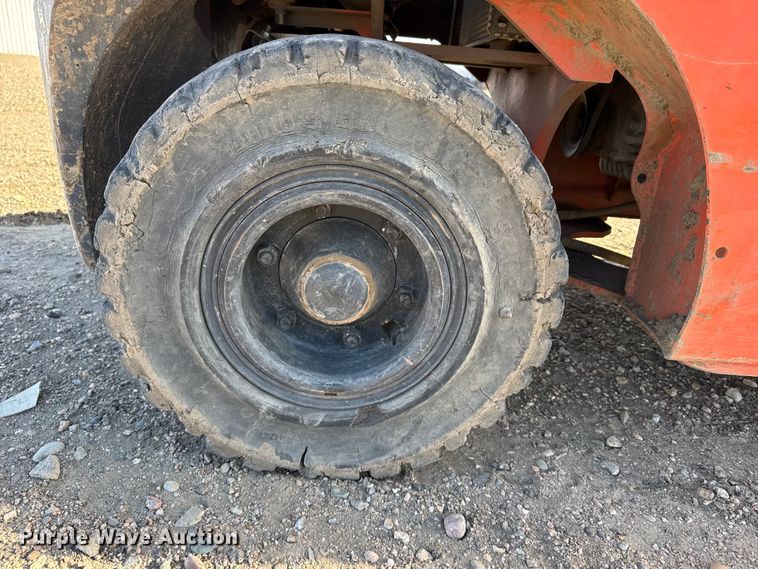 image for item FB0623 Toyota 7FGU30 forklift