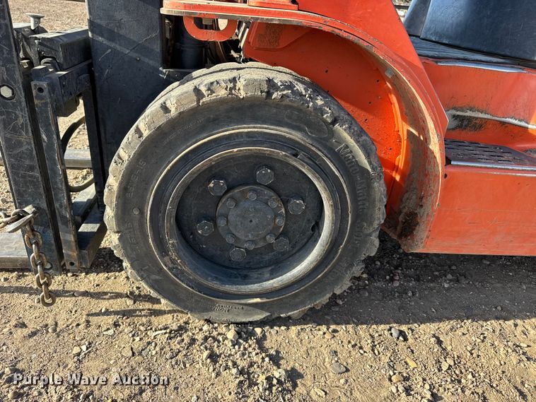 image for item FB0623 Toyota 7FGU30 forklift