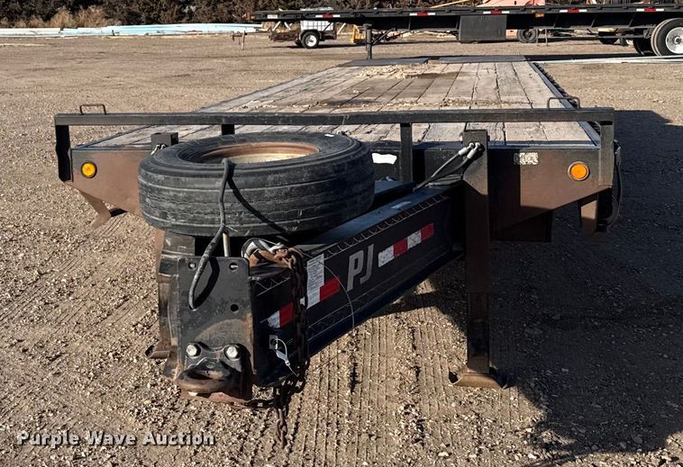 image for item FB0629 2016 PJ equipment trailer