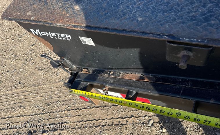 image for item FB0629 2016 PJ equipment trailer