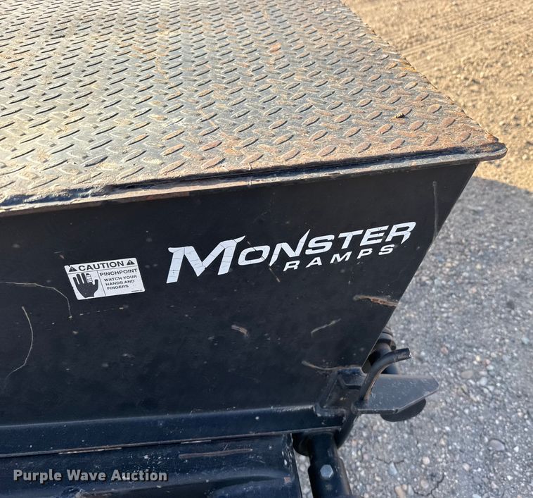 image for item FB0629 2016 PJ equipment trailer