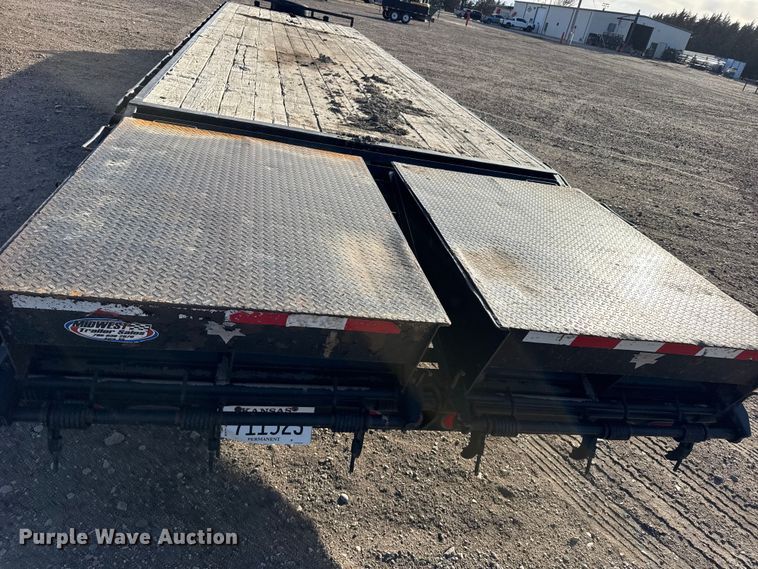 image for item FB0629 2016 PJ equipment trailer