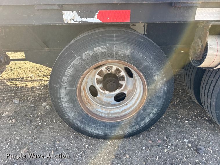 image for item FB0629 2016 PJ equipment trailer