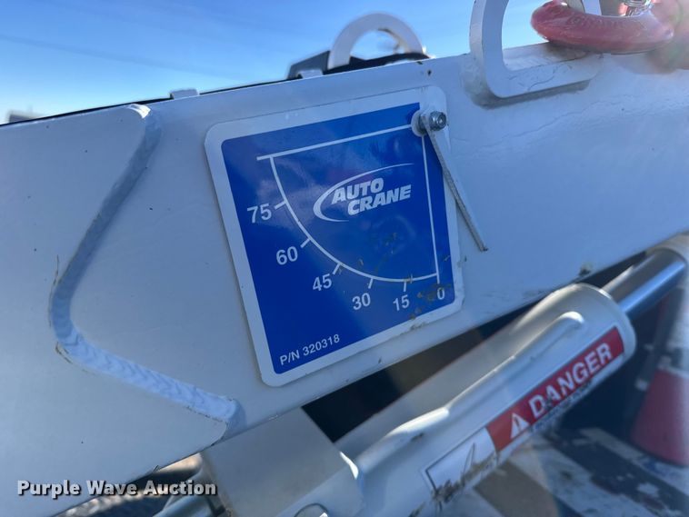 image for item FB0631 2024 Chevrolet Silverado 2500HD Crew Cab flatbed pickup truck