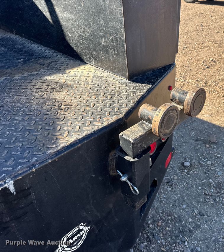 image for item FB0631 2024 Chevrolet Silverado 2500HD Crew Cab flatbed pickup truck