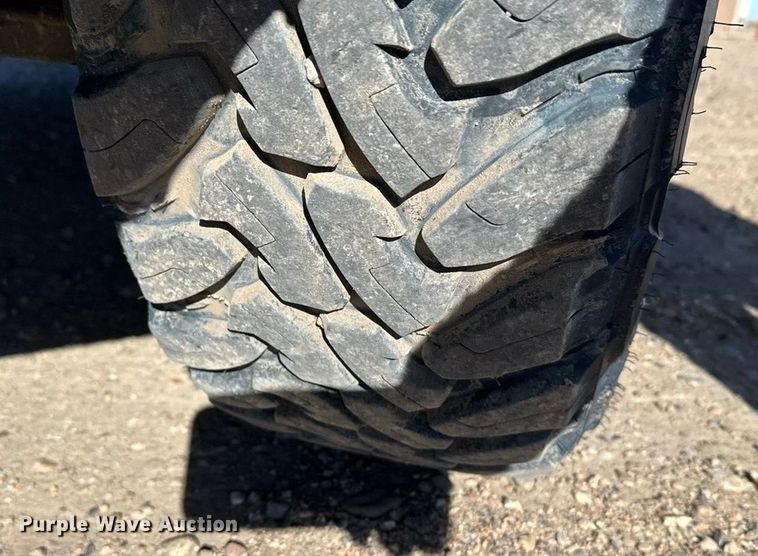 image for item FB0631 2024 Chevrolet Silverado 2500HD Crew Cab flatbed pickup truck