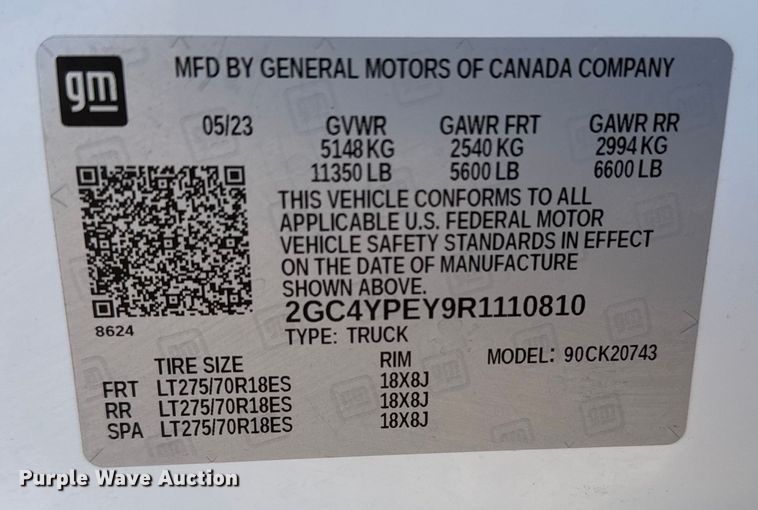 image for item FB0631 2024 Chevrolet Silverado 2500HD Crew Cab flatbed pickup truck