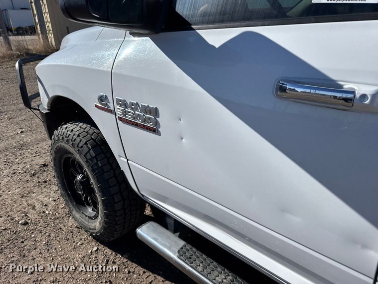 image for item FB0632 2017 RAM 3500 Crew Cab flatbed pickup truck