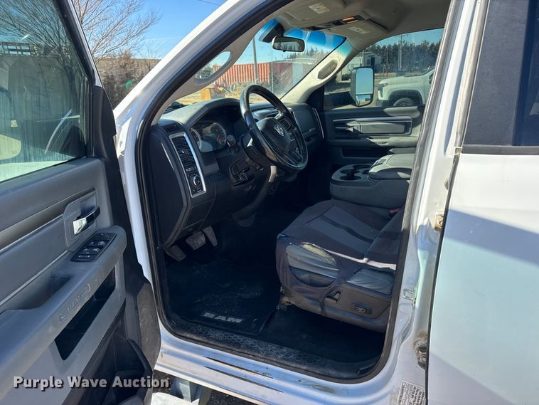 image for item FB0632 2017 RAM 3500 Crew Cab flatbed pickup truck