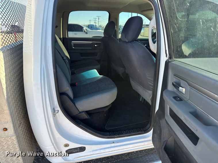 image for item FB0632 2017 RAM 3500 Crew Cab flatbed pickup truck