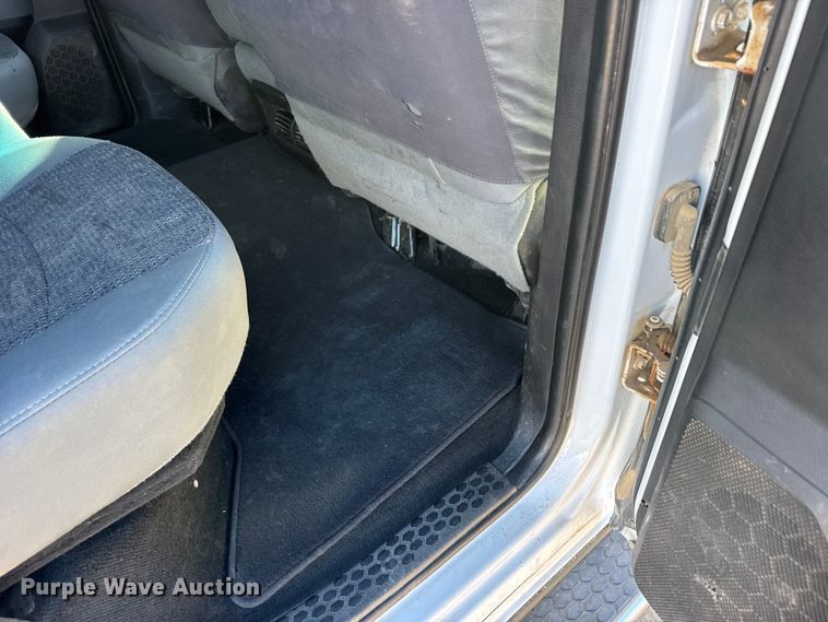 image for item FB0632 2017 RAM 3500 Crew Cab flatbed pickup truck