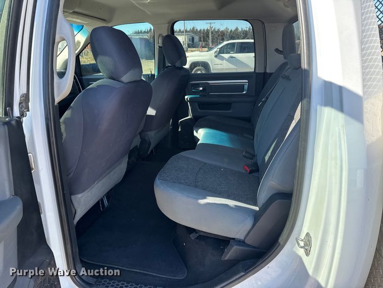 image for item FB0632 2017 RAM 3500 Crew Cab flatbed pickup truck