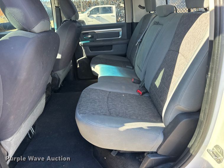 image for item FB0632 2017 RAM 3500 Crew Cab flatbed pickup truck