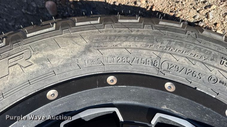 image for item FB0632 2017 RAM 3500 Crew Cab flatbed pickup truck