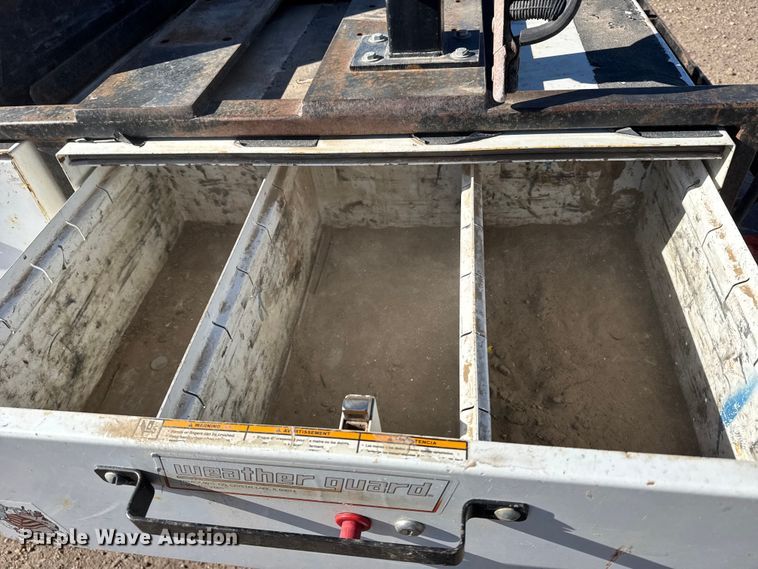 image for item FB0633 2022 Chevrolet Silverado 3500HD Crew Cab flatbed pickup truck