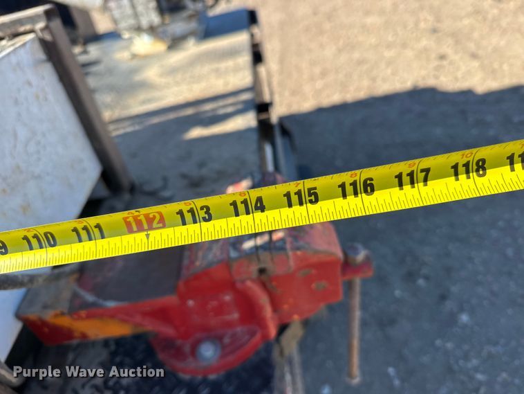 image for item FB0633 2022 Chevrolet Silverado 3500HD Crew Cab flatbed pickup truck