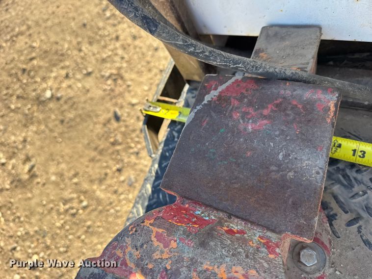 image for item FB0633 2022 Chevrolet Silverado 3500HD Crew Cab flatbed pickup truck