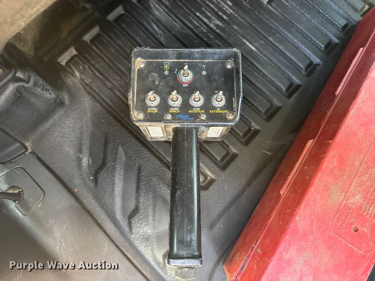 image for item FB0633 2022 Chevrolet Silverado 3500HD Crew Cab flatbed pickup truck