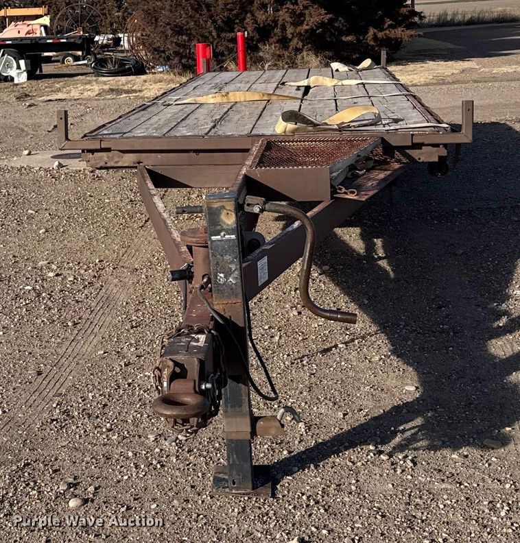 image for item FB0644 1978 BANK UT Trailer flatbed trailer