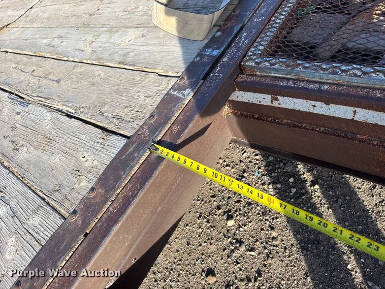 image for item FB0644 1978 BANK UT Trailer flatbed trailer