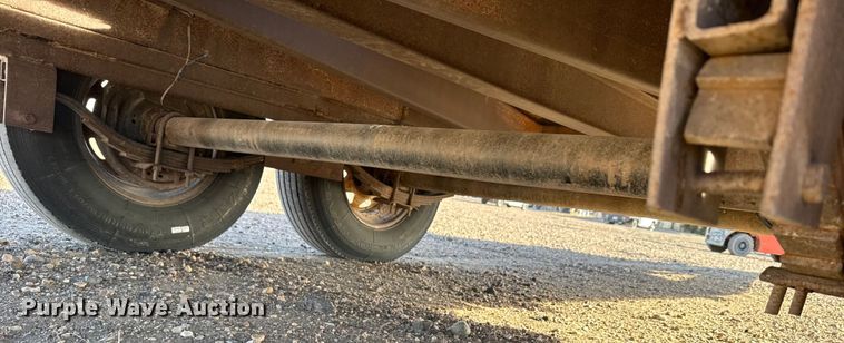 image for item FB0644 1978 BANK UT Trailer flatbed trailer