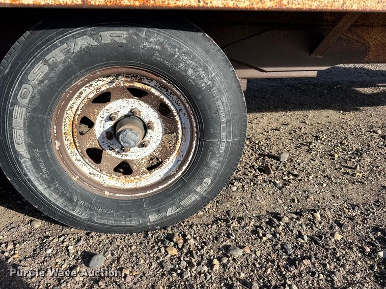 image for item FB0644 1978 BANK UT Trailer flatbed trailer