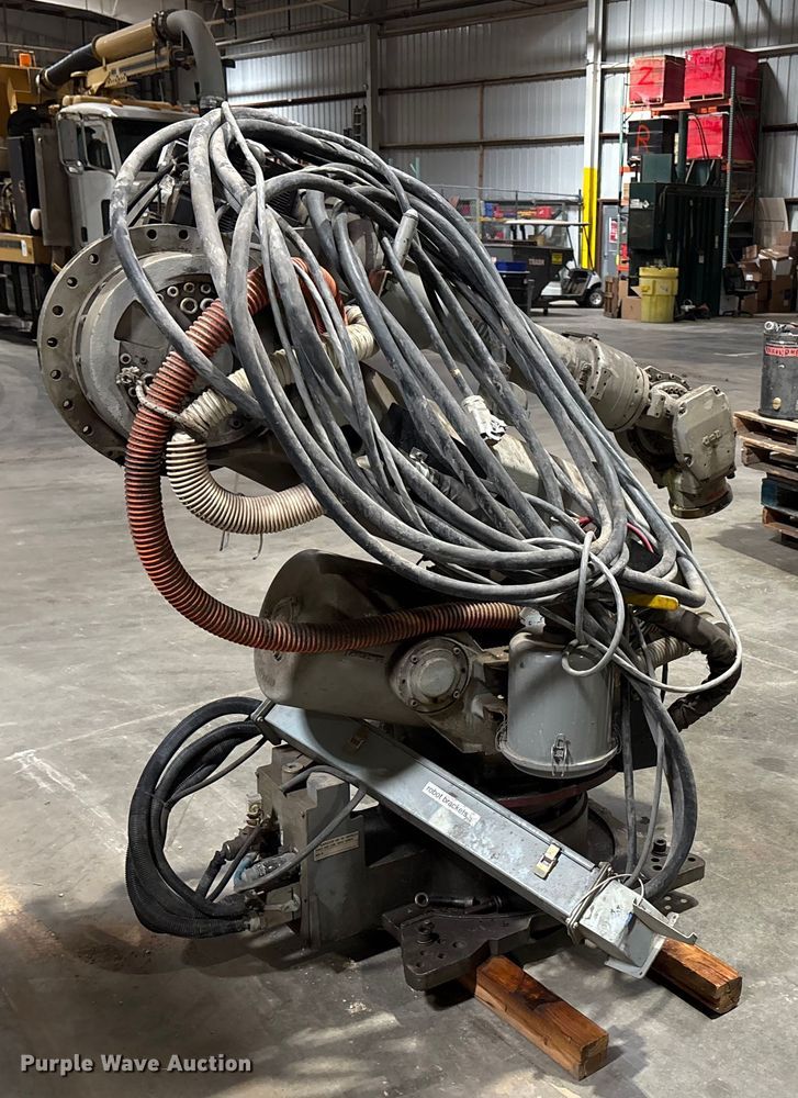 image for item FB0669 Moto Man HP165 robot