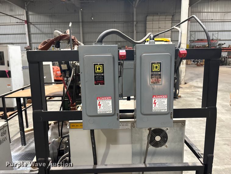 image for item FB0670 1998 Motoman MotoArc 450 arc welding robot