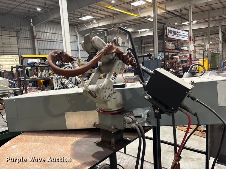 image for item FB0670 1998 Motoman MotoArc 450 arc welding robot