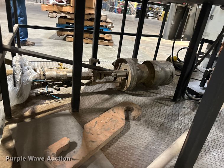 image for item FB0670 1998 Motoman MotoArc 450 arc welding robot