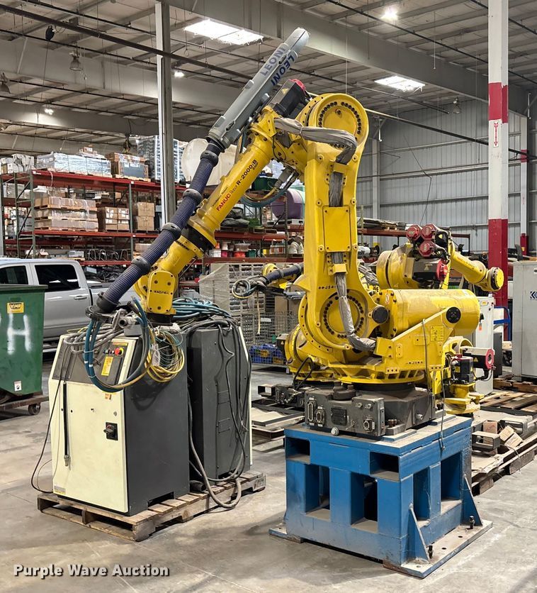 image for item FB0671 (3) Fanuc robots