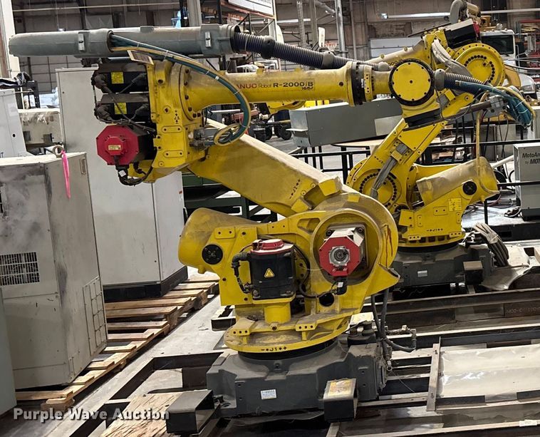 image for item FB0671 (3) Fanuc robots