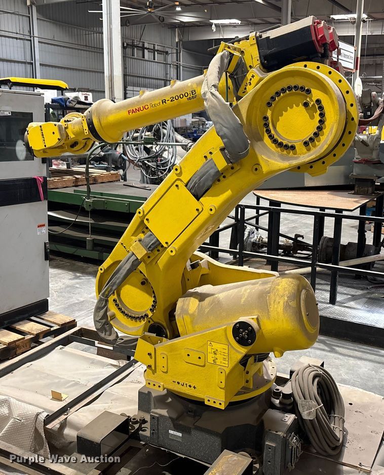 image for item FB0671 (3) Fanuc robots