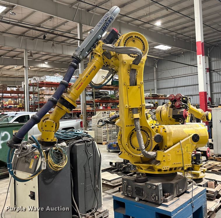 image for item FB0671 (3) Fanuc robots