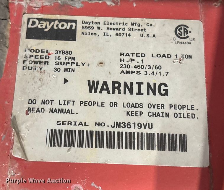 image for item FB0676 (6) chain hoists