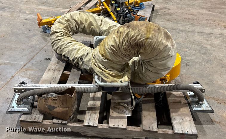 image for item FB0680 Arval material handlers vacuum