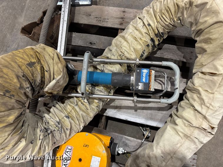 image for item FB0680 Arval material handlers vacuum