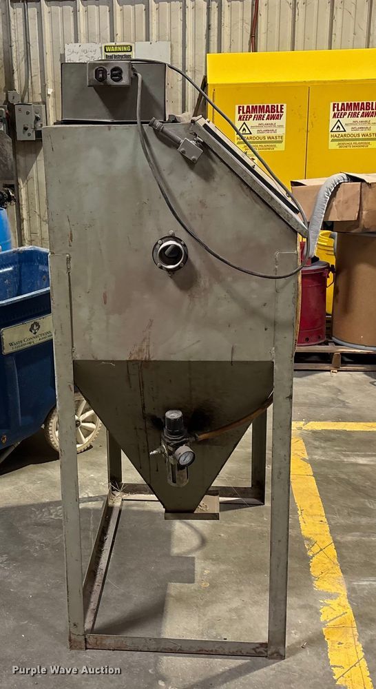 image for item FB0685 Tools