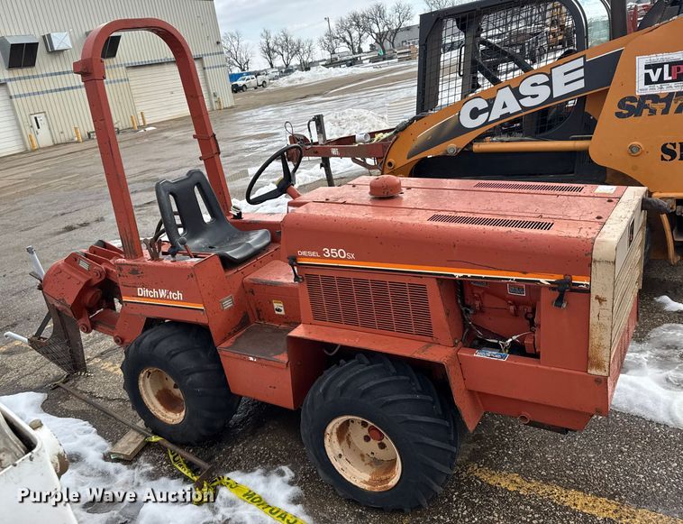 image for item FB0687 Ditch witch 350SX cable plow