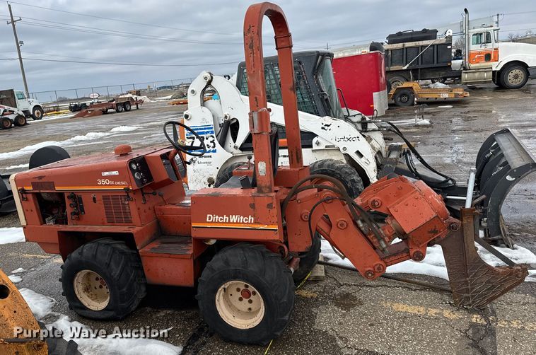 image for item FB0687 Ditch witch 350SX cable plow