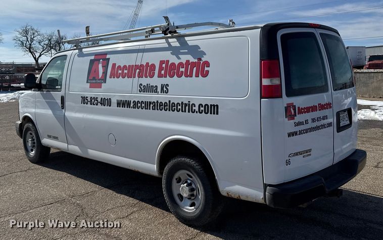 image for item FB0688 2013 Chevrolet Express 3500 van