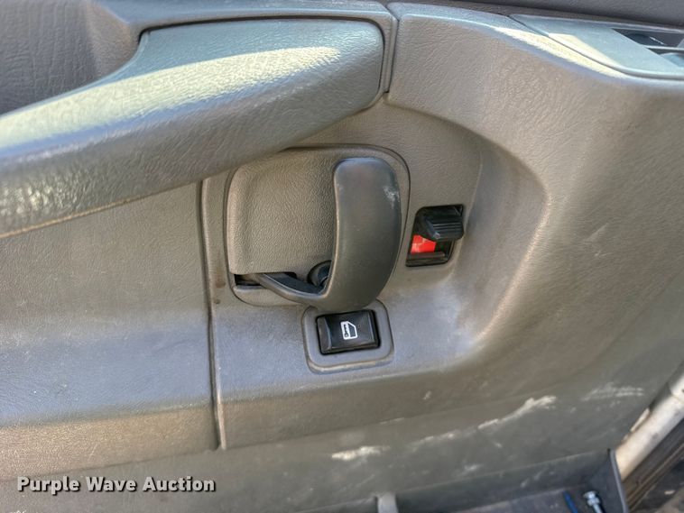 image for item FB0688 2013 Chevrolet Express 3500 van