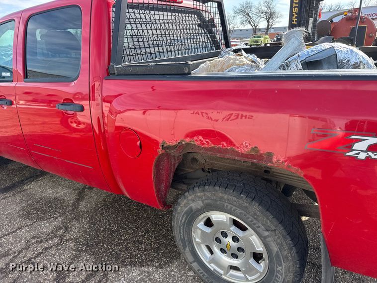 image for item FB0692 2012 Chevrolet Silverado 1500 Crew Cab pickup truck