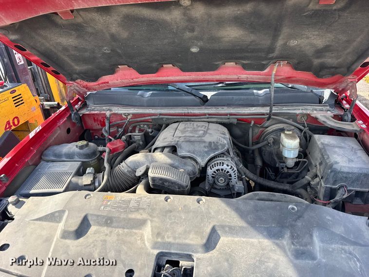 image for item FB0692 2012 Chevrolet Silverado 1500 Crew Cab pickup truck