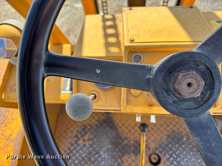 image for item FB0694 Case 586 forklift