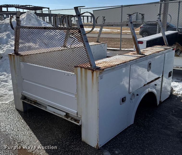 image for item FB0695 Utility bed