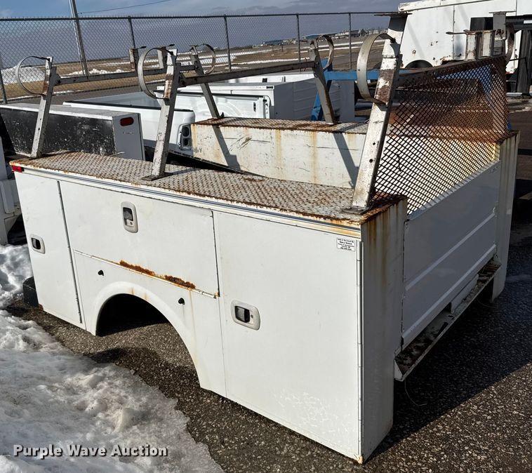 image for item FB0695 Utility bed