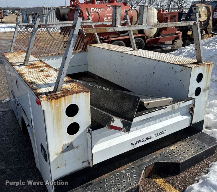 image for item FB0695 Utility bed